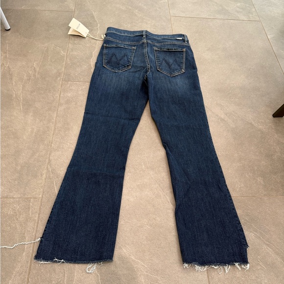 NWT MOTHER The Insider Crop Step Fray Teaming Up Size 28 dark wash high waisted - Picture 4 of 8